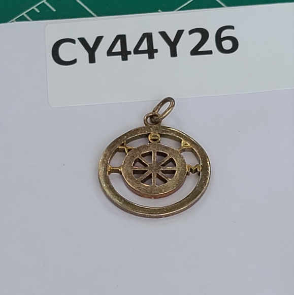 Unique Vintage Silver and Gold Pendant - Picture 3 of 8